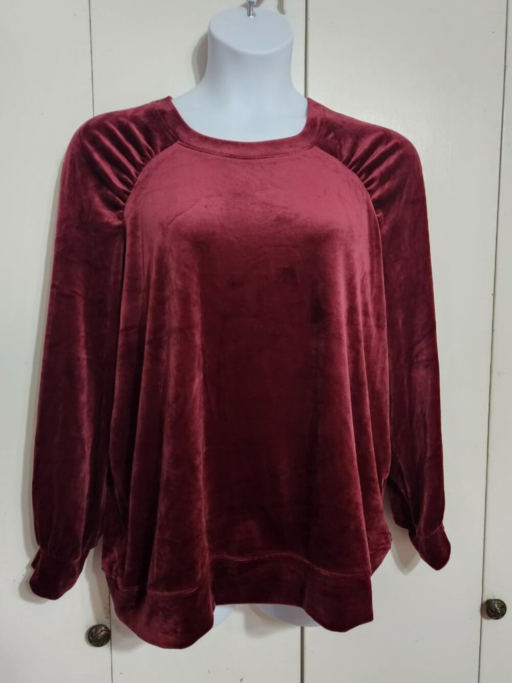 Simply Vera Vera Wang Plush Velour Pullover 1X Burgundy Long Sleeve Sweatshirt